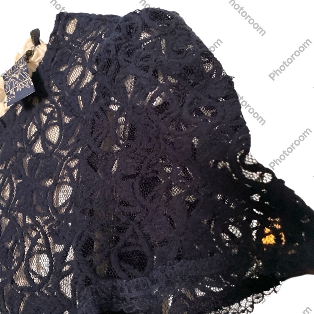 VTG Twelve by Twelve Navy Blue Lace Short-sleeved Mini Dress with Cream Accents. - Picture 8 of 9